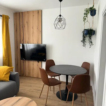 Moms House 2 Apartman Golubac