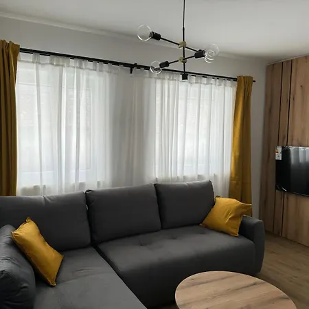 Moms House 2 Apartman