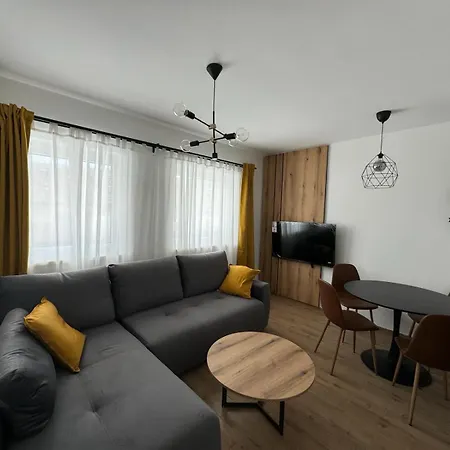 Moms House 2 Apartman *