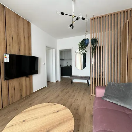 Apartment Moms House 2
