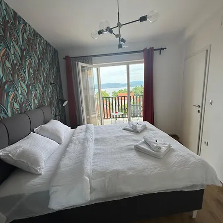 Moms House 2 Apartman *