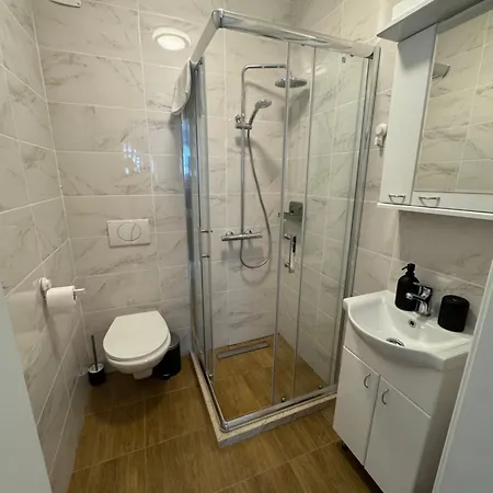 Apartament Moms House 2 *