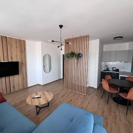 Moms House 2 * Golubac