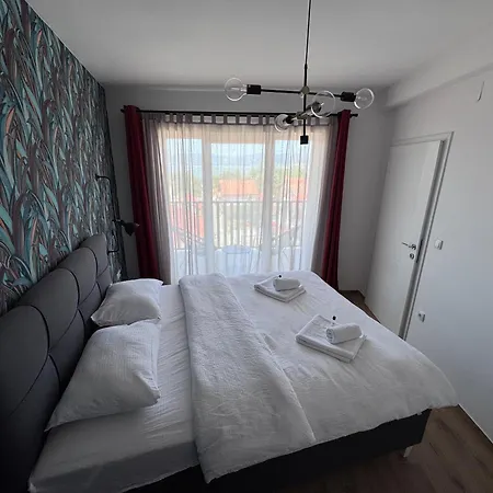 Moms House 2 Apartman Golubac