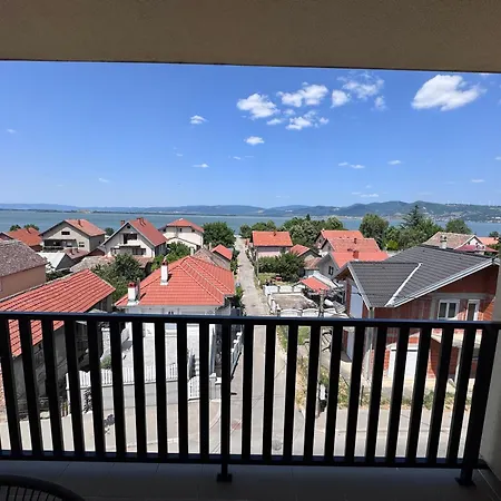 Moms House 2 * Golubăţ